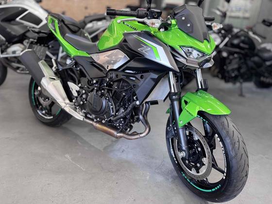 KAWASAKI Z500 